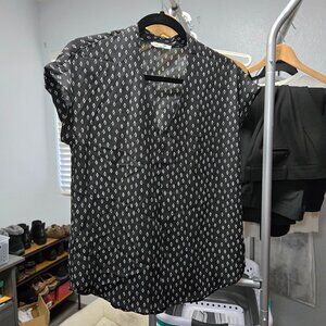 Pleione Geometric Blouse SP – Sleek, Modern & Petite-Friendly